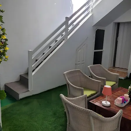 La Casa De Tina * プラヤ・デ・サン・ファン